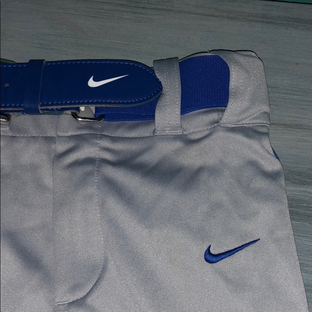 BOYS SIZE M NIKE BASEBALL PANT w/ BELT!!! ⚾️